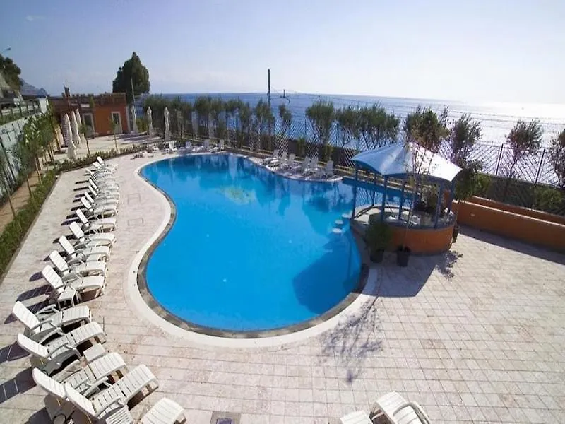 Hotel Ipanema 타오르미나 4*,