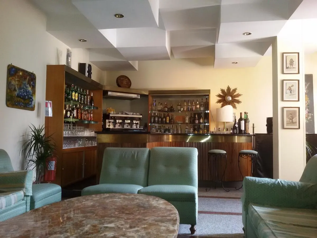 Hotel Ipanema 타오르미나 4*,