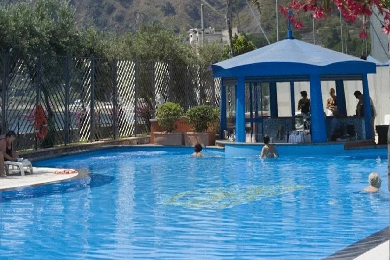 Hotel Ipanema 타오르미나 4*,